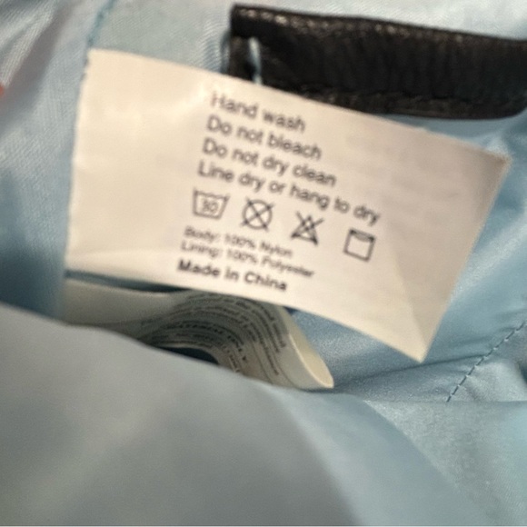 BAGGALLINI Convertible To Sling Multiple Pockets with Safety Wristlet Backpack - Picture 5 of 15